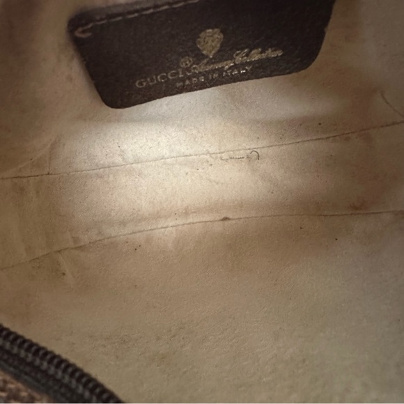 GUCCI Sherryline Crossbody Bag - Picture 14 of 15